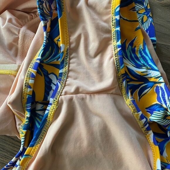 J. Crew Floral Ruffled One Shoulder One Piece Swimsuit Small - Picture 6 of 6